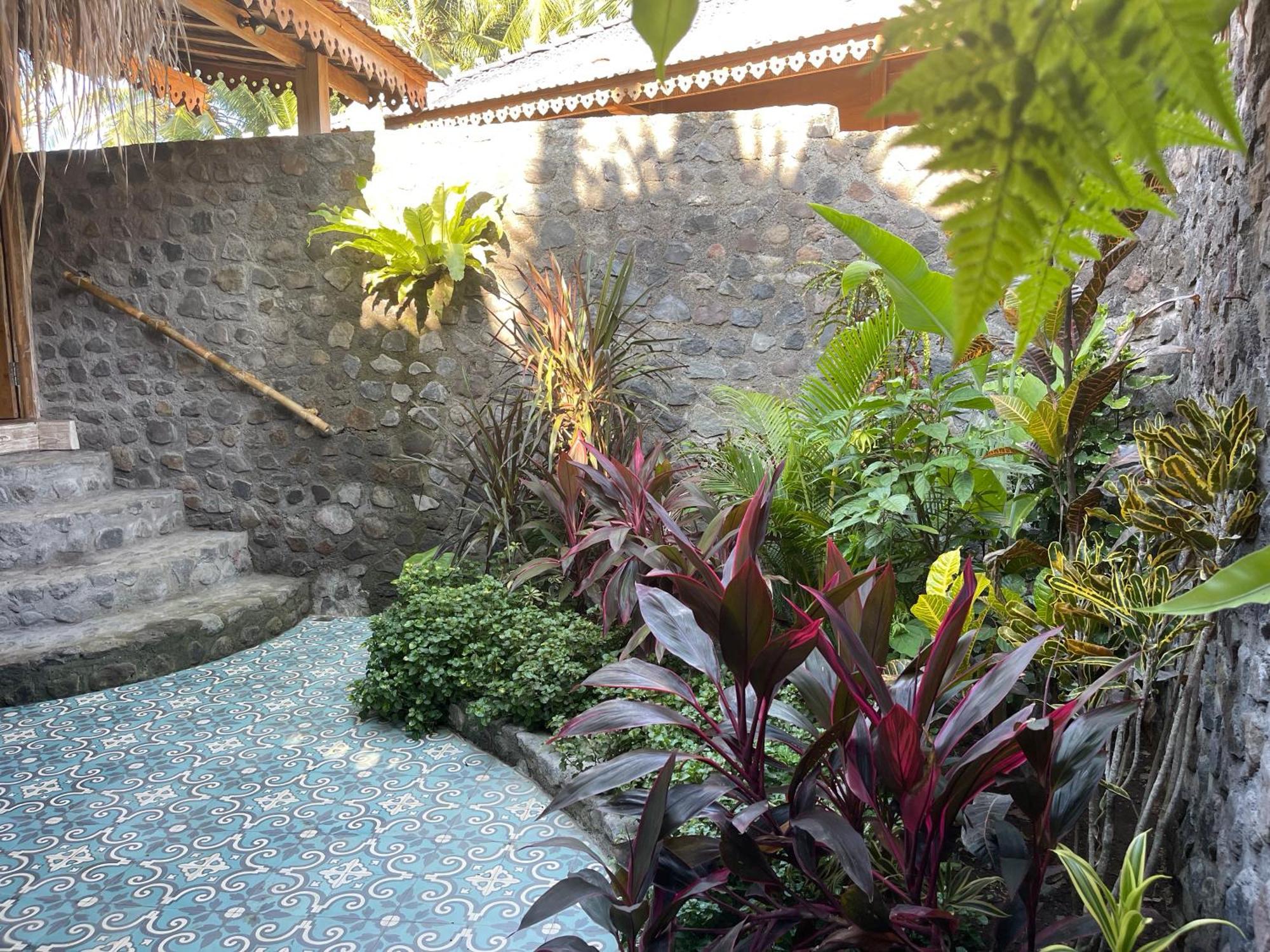 Louka Beach Bali Tianyar Номер фото